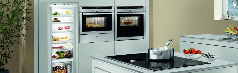 Stoves integrated fridge deals freezer